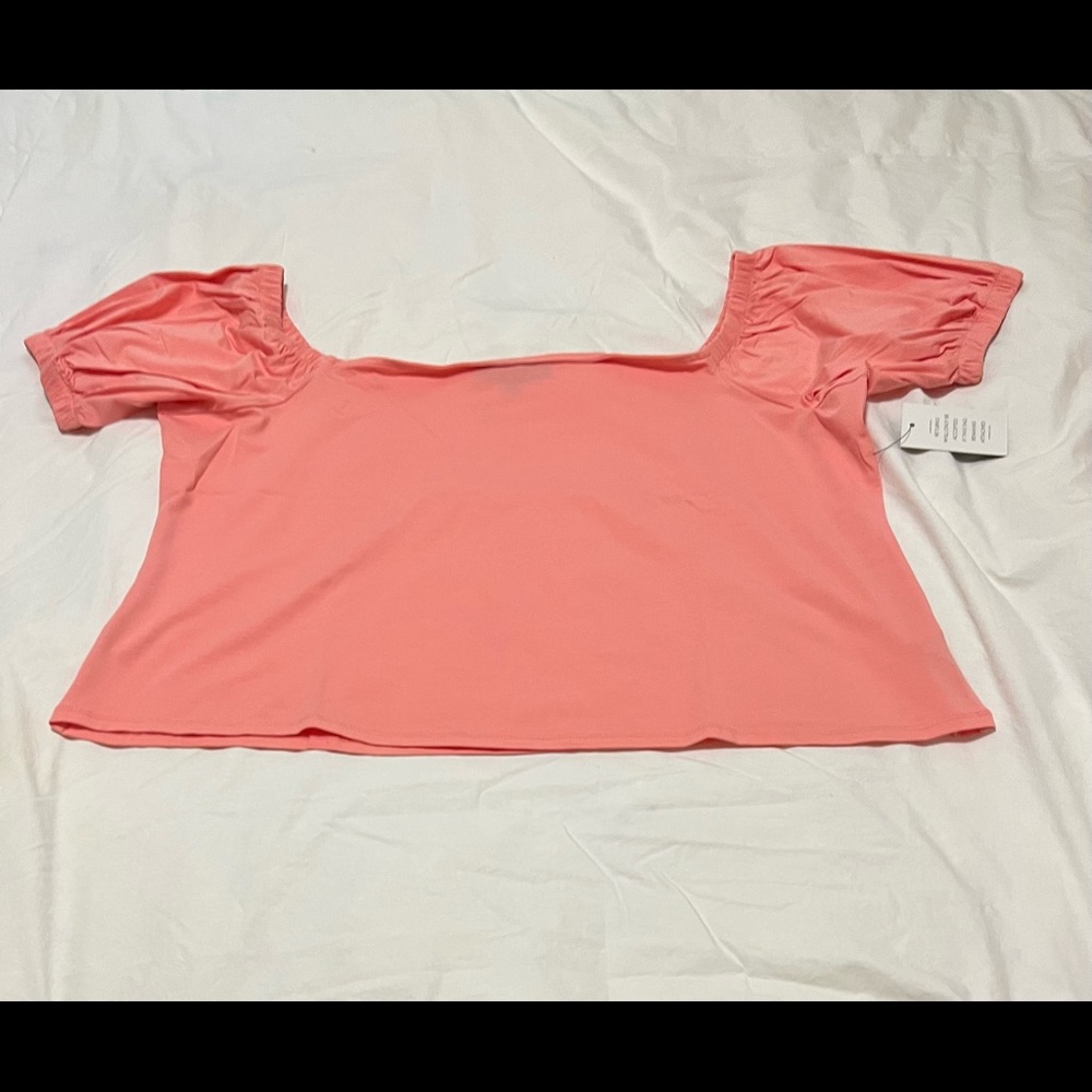 Off the shoulder puff sleeve top